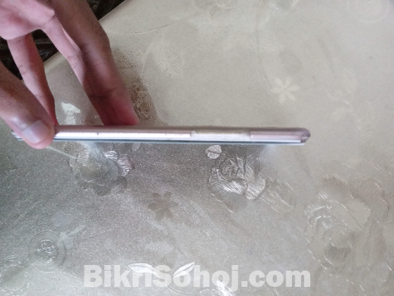 Oppo F5